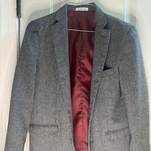 IZOD - BOYS - GRAY BLAZER -WITH BLUE ELBOW PATCHES